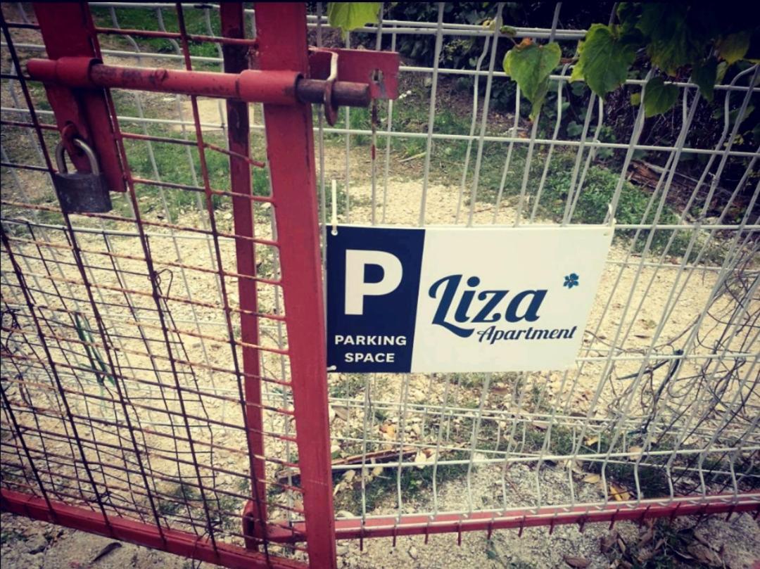 Liza's downtown apartment Hvar Town Exterior foto